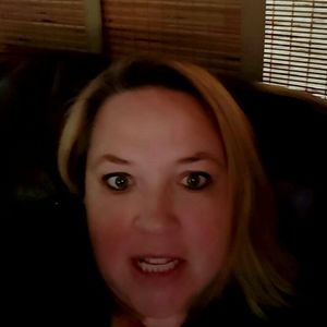 Meet your Posher, Joan